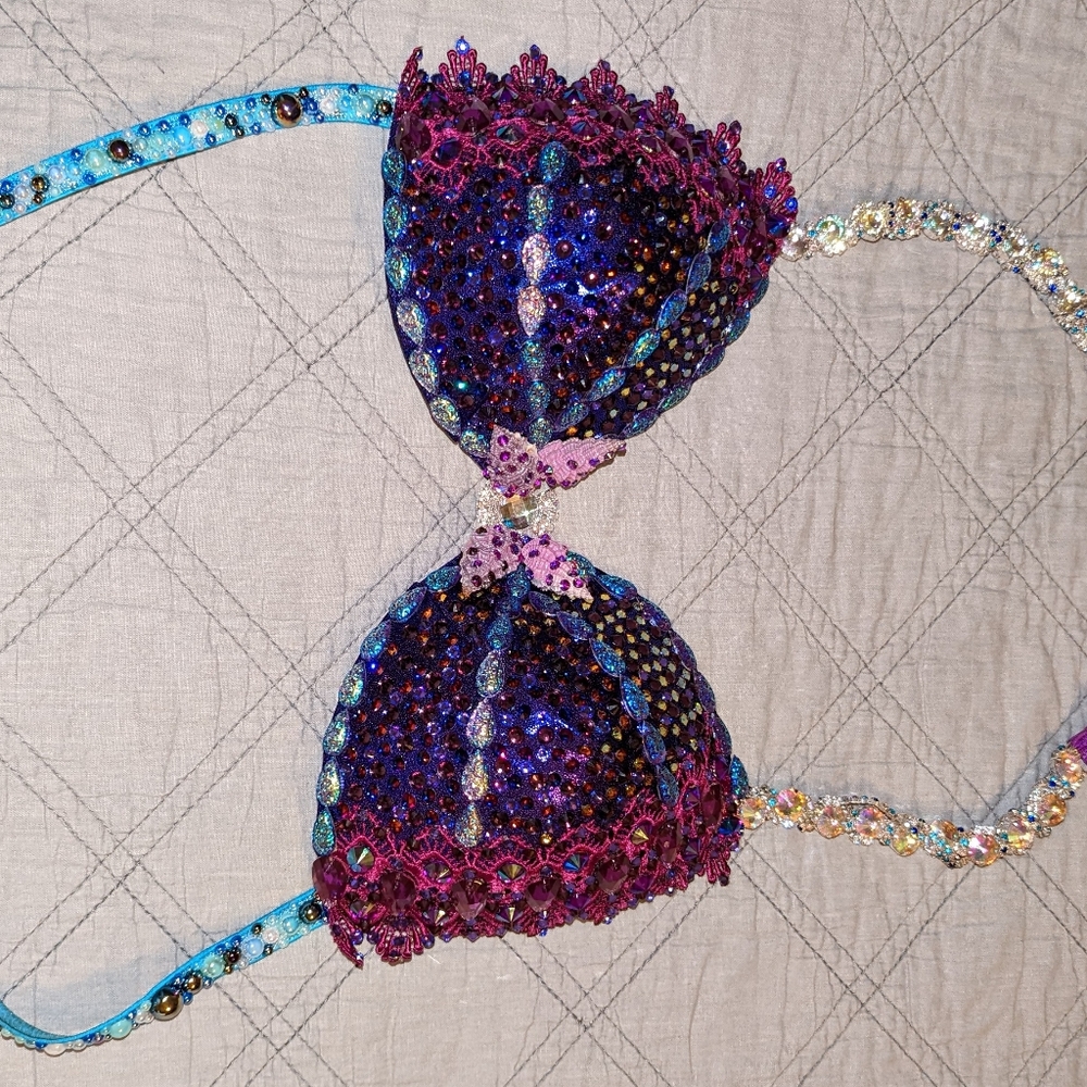 Bikini Competition Suit - image 4